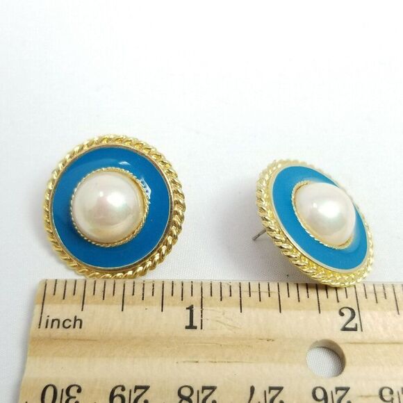 Vintage LIA Blue Enamel, White and Gold Tone Round Dome Stud Earrings, Signed - Picture 5 of 7
